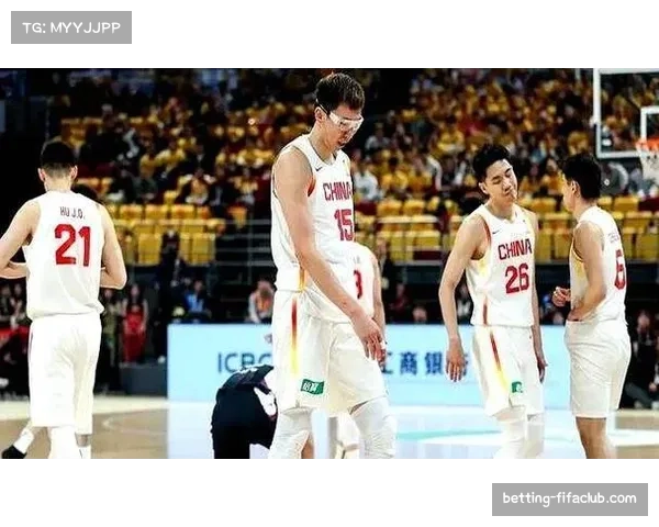 浙江男篮开局遭遇两连败 球队状态调整与年轻球员成长面临考验